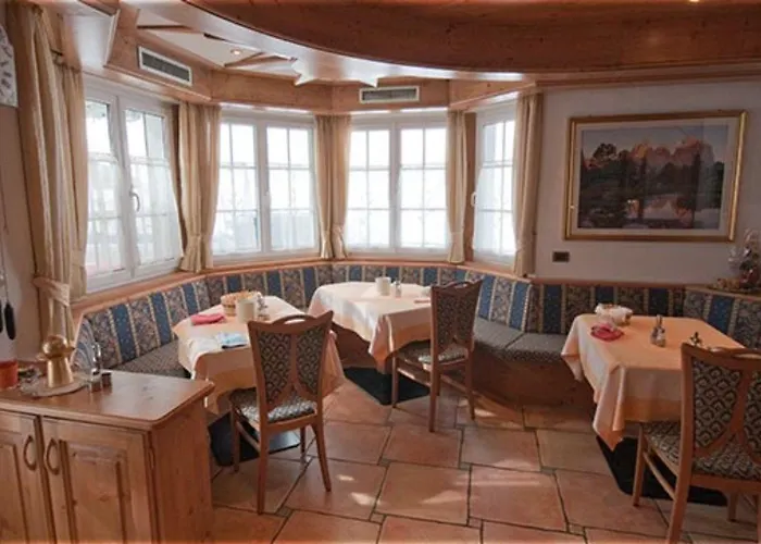 Cesa Rotic 2* Canazei